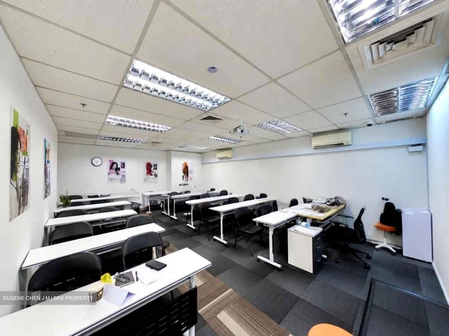 International Plaza (D2), Office #626819641